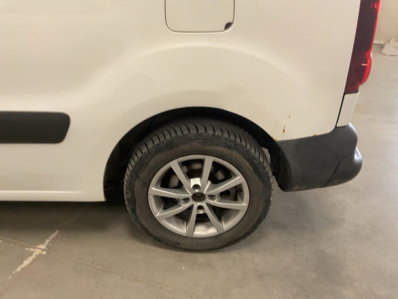 Peugeot Partner 1.6 Blue-HDi L1 Komfort Plus 2016 – снимка 5