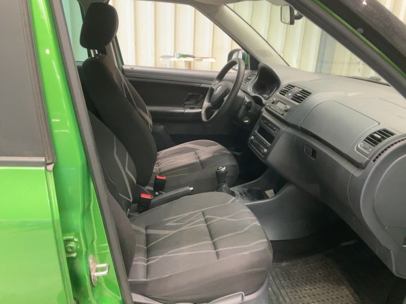Skoda Fabia 1.2 TSI Fresh 2013 – снимка 17