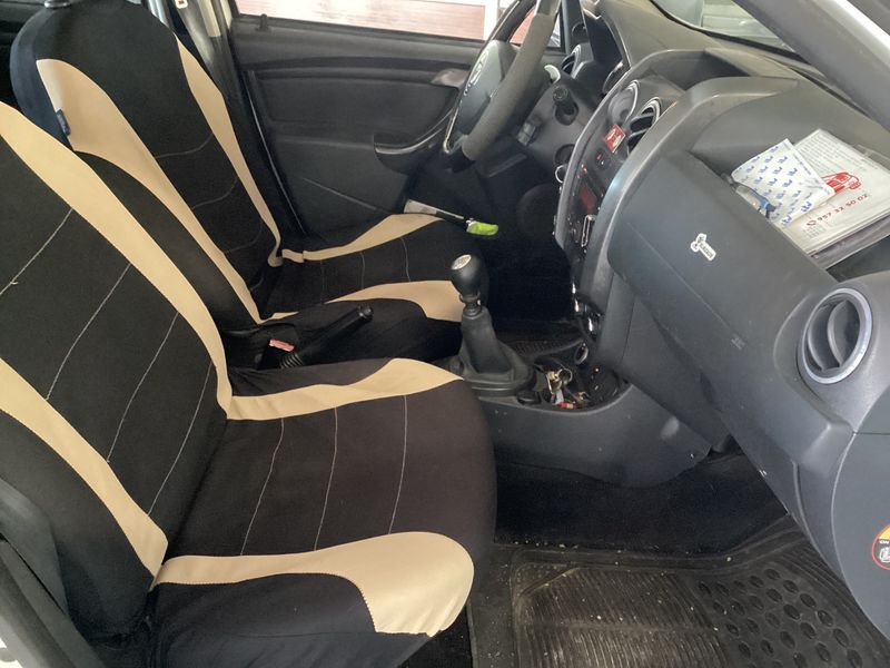 Dacia Duster 1.5 dCi Ambiance 4x4 2016 – снимка 16