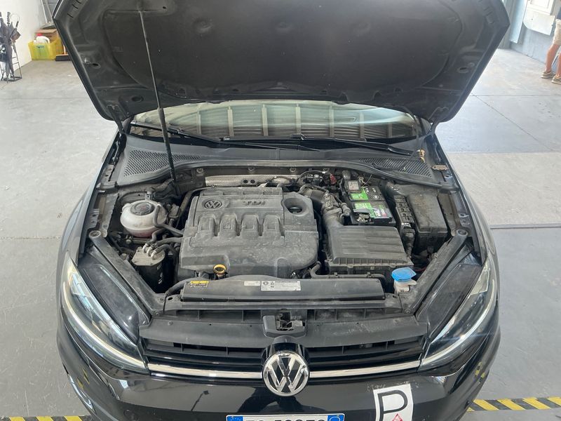 Volkswagen Golf VII 1.6 TDI Trendline BlueMotion Tech 2018 – снимка 22