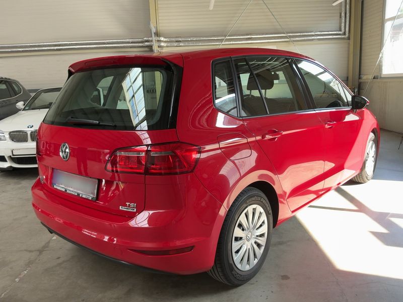 Volkswagen Golf VII Sportsvan 1.2 TSI Trendline BlueMotion Tech 2015 – снимка 8
