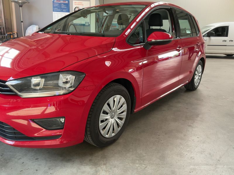 Volkswagen Golf VII Sportsvan 1.2 TSI Trendline BlueMotion Tech 2015 – снимка 2