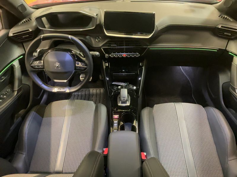 Peugeot 2008 1.2 PureTech GT 2021 – снимка 17