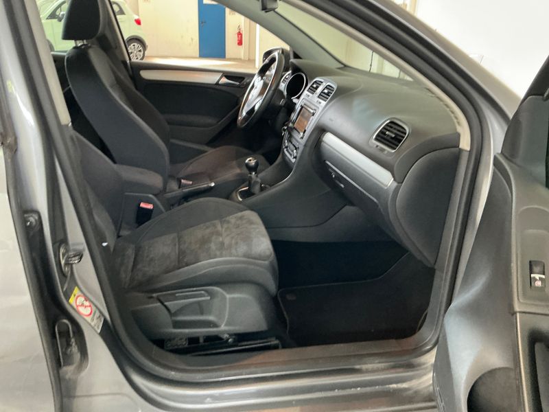 Volkswagen Golf VI 1.6 TDI Highline 2010 – снимка 3