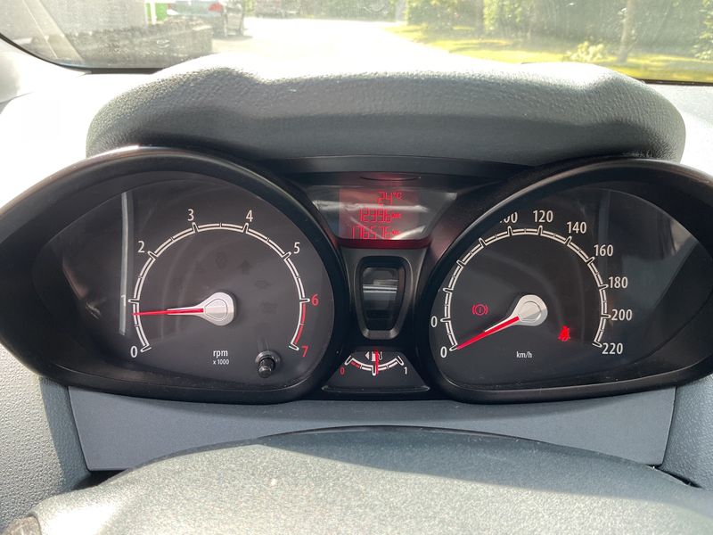Ford Fiesta 1.25 Trend 2008 – снимка 4