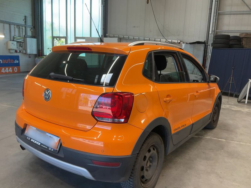 Volkswagen Polo 1.4 FSI CrossPolo 2012 – снимка 8