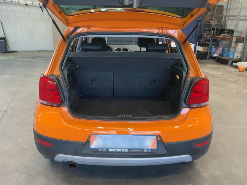 Volkswagen Polo 1.4 FSI CrossPolo 2012 – снимка 16