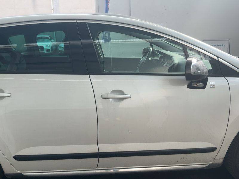 Peugeot 3008 2.0 HDi Hybrid4 2014 – снимка 10