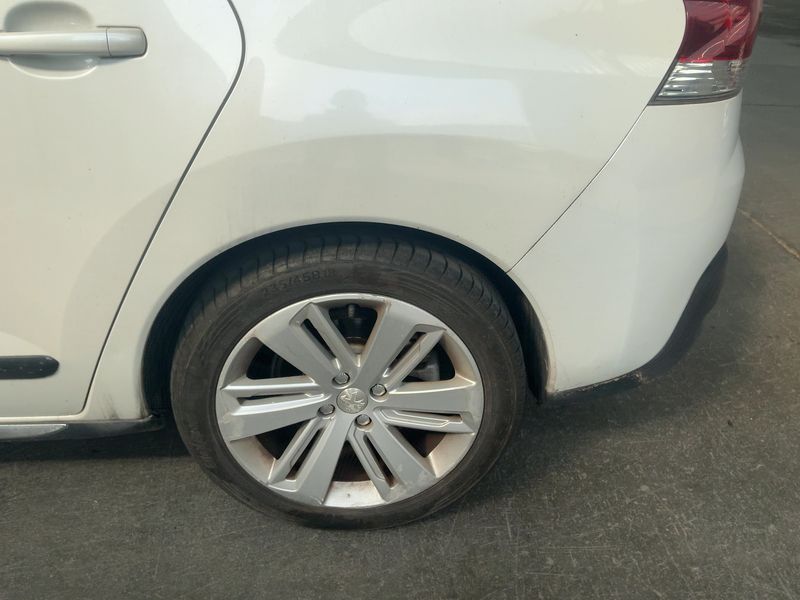 Peugeot 3008 2.0 HDi Hybrid4 2014 – снимка 5