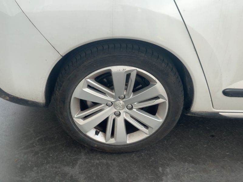 Peugeot 3008 2.0 HDi Hybrid4 2014 – снимка 9
