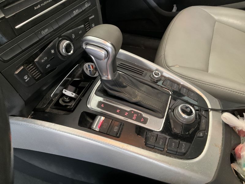 Audi Q5 2.0 TDI quattro Advanced edition 2015 – снимка 24