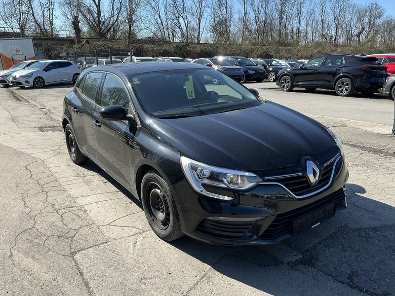 Renault Megane 1.2 TCe Energy Life 2016 – снимка 12