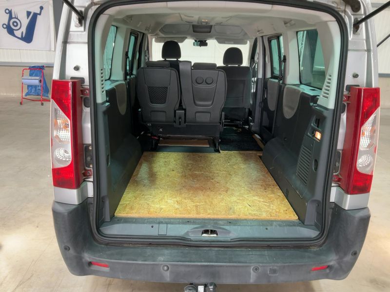 Citroen Jumpy 2.0 HDi L2 Confort 2010 – снимка 15