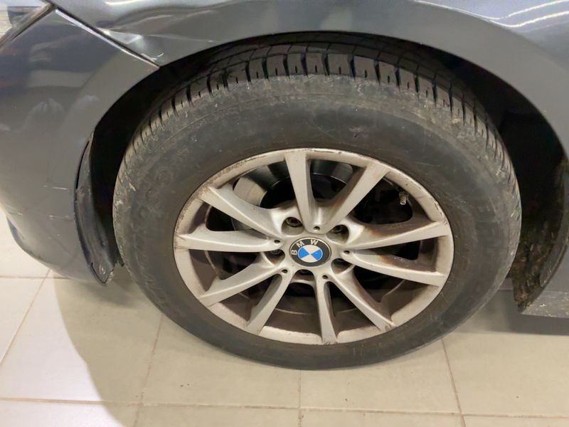 BMW 3er 318d Lounge 2017 – снимка 17