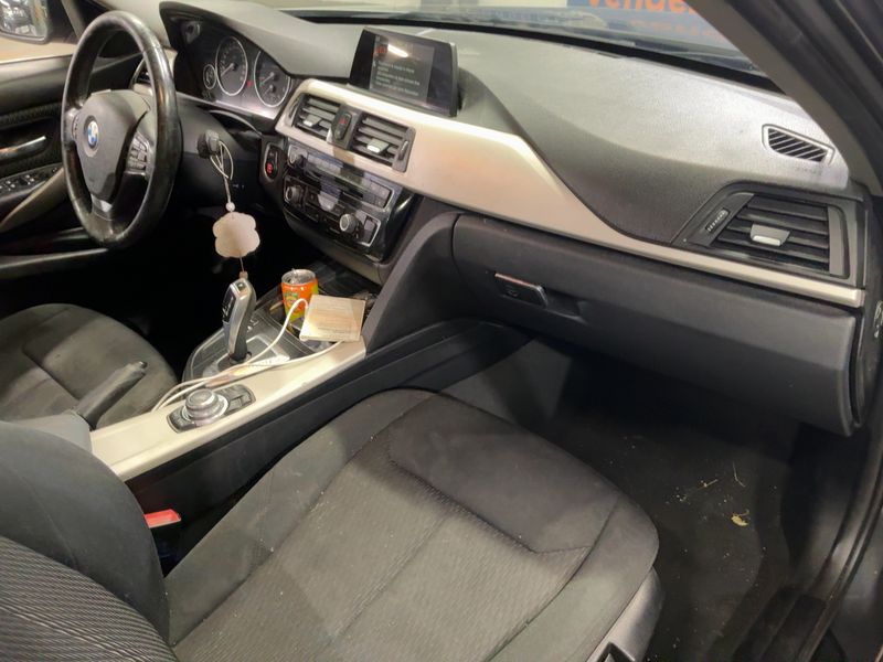 BMW 3er 318d Lounge 2017 – снимка 12