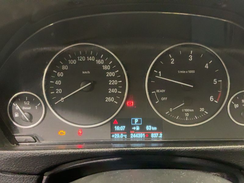 BMW 3er 318d Lounge 2017 – снимка 13