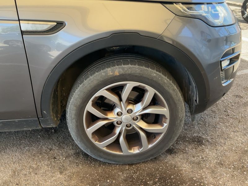 Land Rover Discovery Sport 2.2 Sd4 HSE 2015 – снимка 11