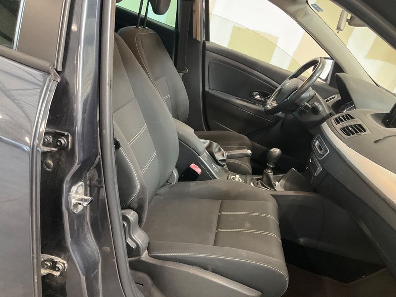 Renault Megane 1.2 Limited 2014 – снимка 3