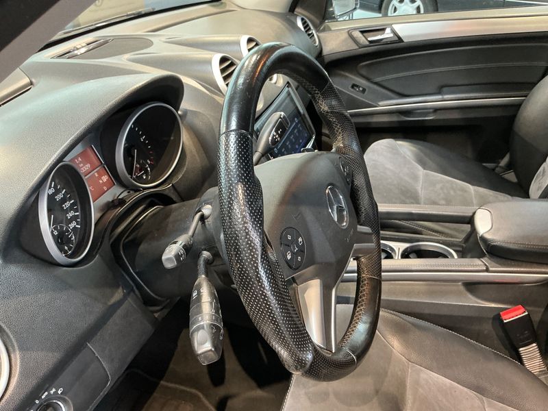 Mercedes-Benz M-Klasse ML 350 CDI 4Matic 2010 – снимка 27