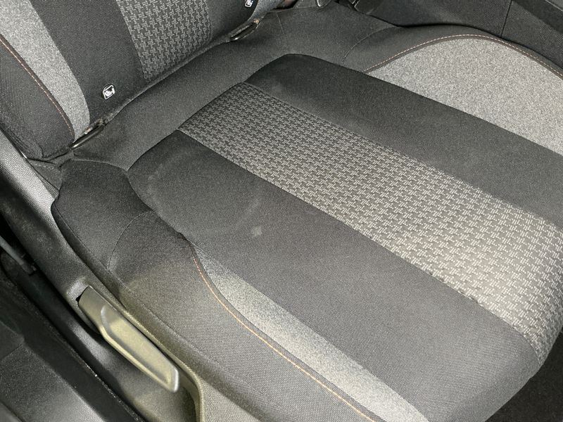 Peugeot 3008 1.5 Blue-HDi Business 2020 – снимка 30