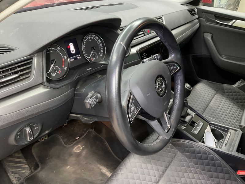 Skoda Superb 2.0 TDI Style 2018 – снимка 26
