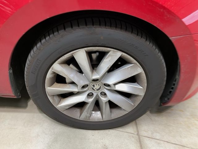 Skoda Superb 2.0 TDI Style 2018 – снимка 11
