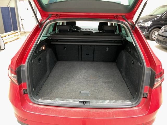 Skoda Superb 2.0 TDI Style 2018 – снимка 15
