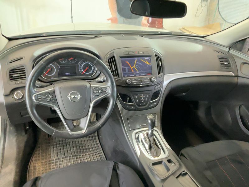 Opel Insignia Sports Tourer 1.6 CDTI DPF Edition 2017 – снимка 17