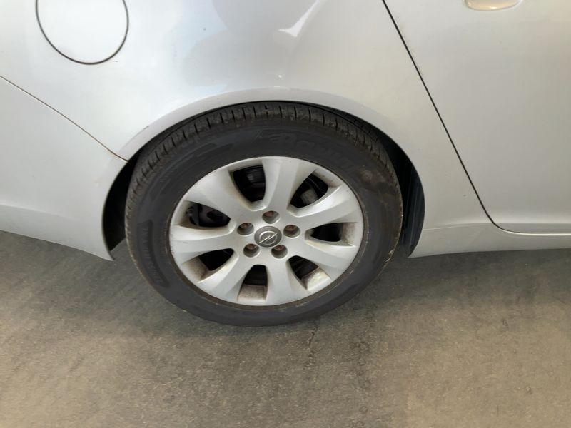 Opel Insignia Sports Tourer 1.6 CDTI DPF Edition 2017 – снимка 9