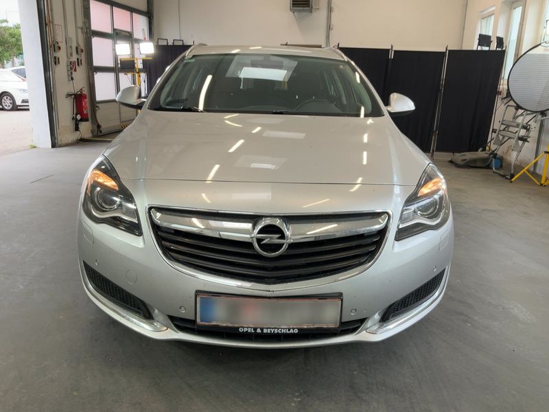 Opel Insignia Sports Tourer 1.6 CDTI DPF Edition 2017 – снимка 14