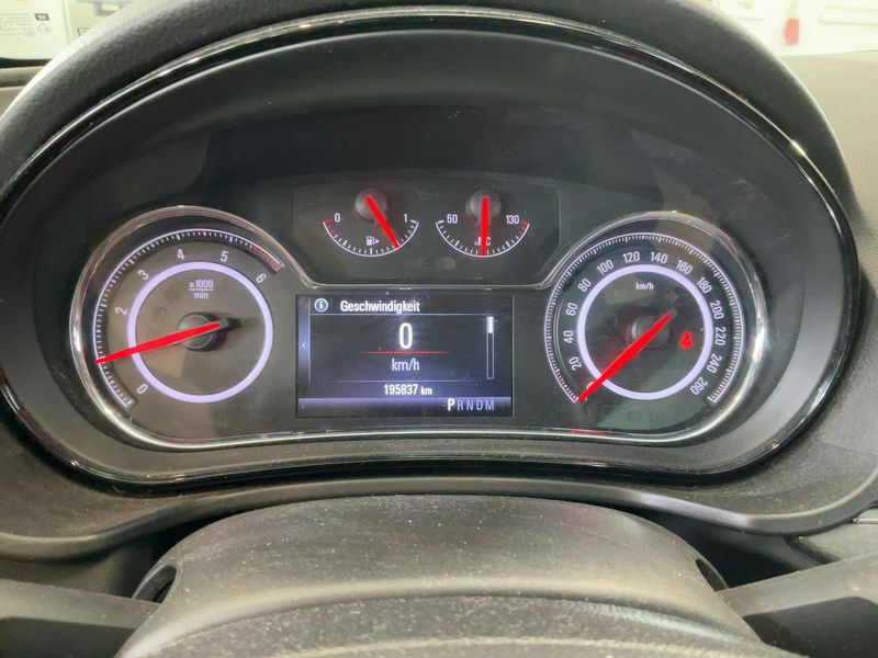 Opel Insignia Sports Tourer 1.6 CDTI DPF Edition 2017 – снимка 18