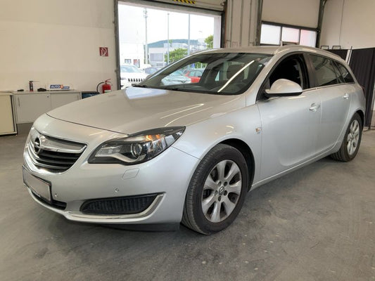 Opel Insignia Sports Tourer 1.6 CDTI DPF Edition 2017 – снимка 1