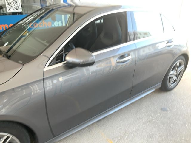 Mercedes-Benz A-Klasse A 200 d AMG Line 2023 – снимка 4