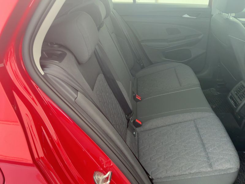 Volkswagen Golf VIII 2.0 TDI Move 2023 – снимка 19