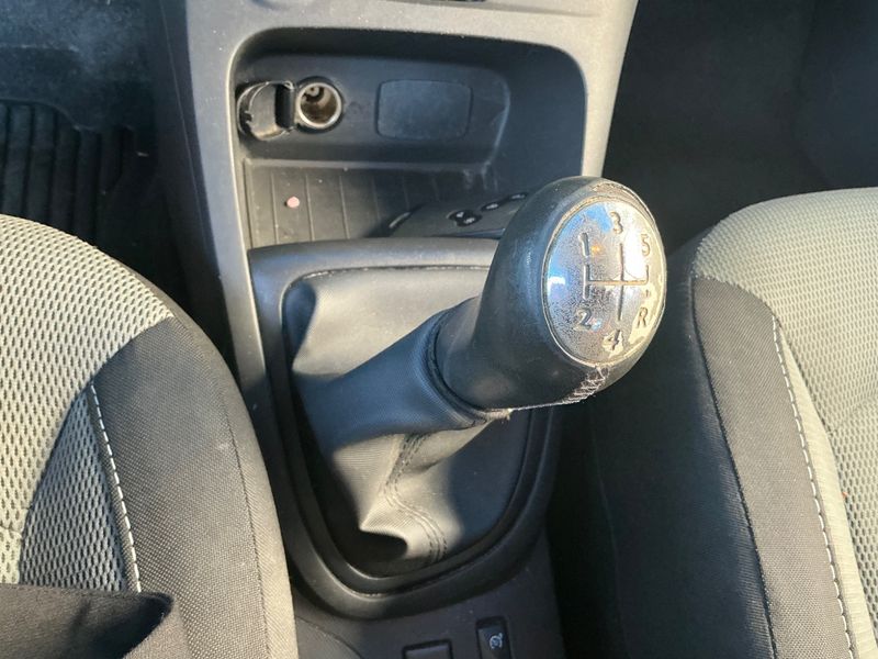 Renault Captur 1.5 dCi Energy Business Eco2 2015 – снимка 28