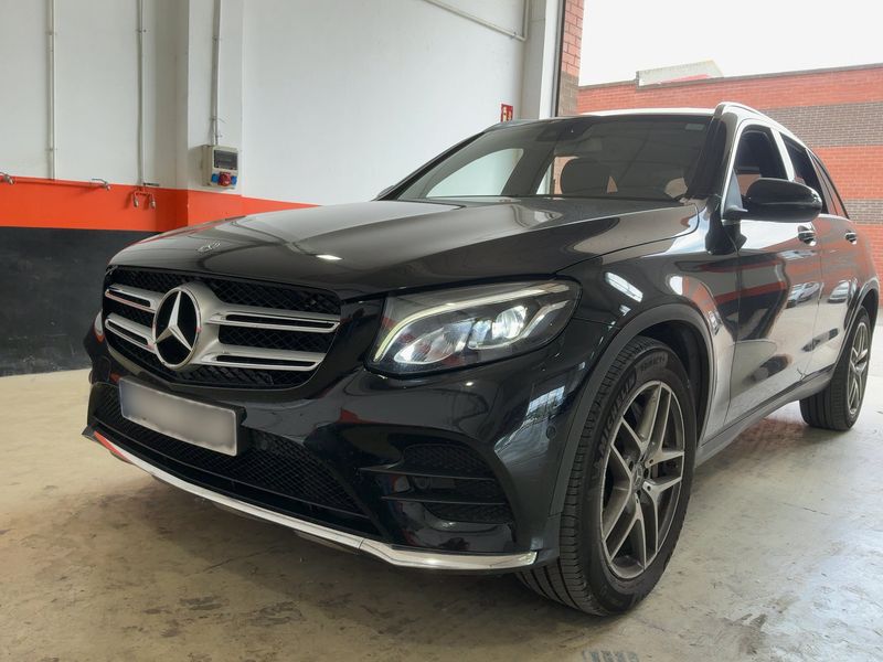 Mercedes-Benz GLC-Klasse GLC 220 4Matic AMG Line 2018 – снимка 1