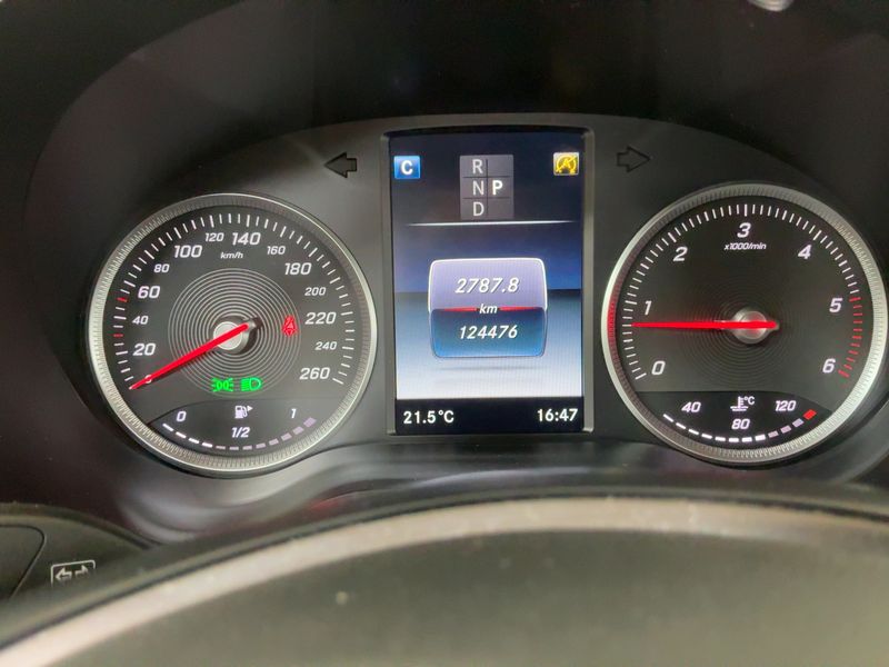 Mercedes-Benz GLC-Klasse GLC 220 4Matic AMG Line 2018 – снимка 18