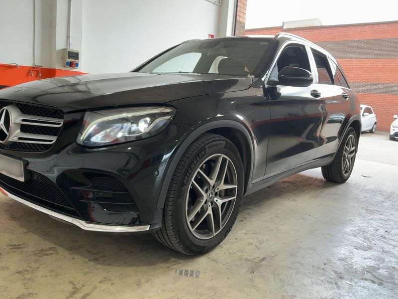 Mercedes-Benz GLC-Klasse GLC 220 4Matic AMG Line 2018 – снимка 2