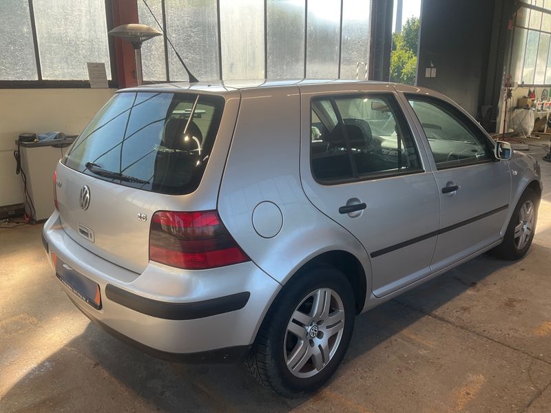 Volkswagen Golf IV 1.6 Special 2002 – снимка 2