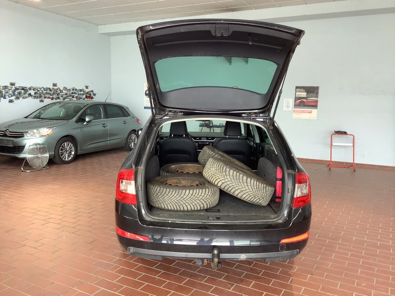 Skoda Octavia 2.0 TDI Elegance 2014 – снимка 16