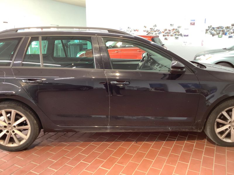 Skoda Octavia 2.0 TDI Elegance 2014 – снимка 10