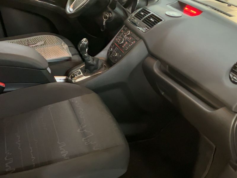 Opel Meriva 1.4 Turbo Elective 2012 – снимка 16