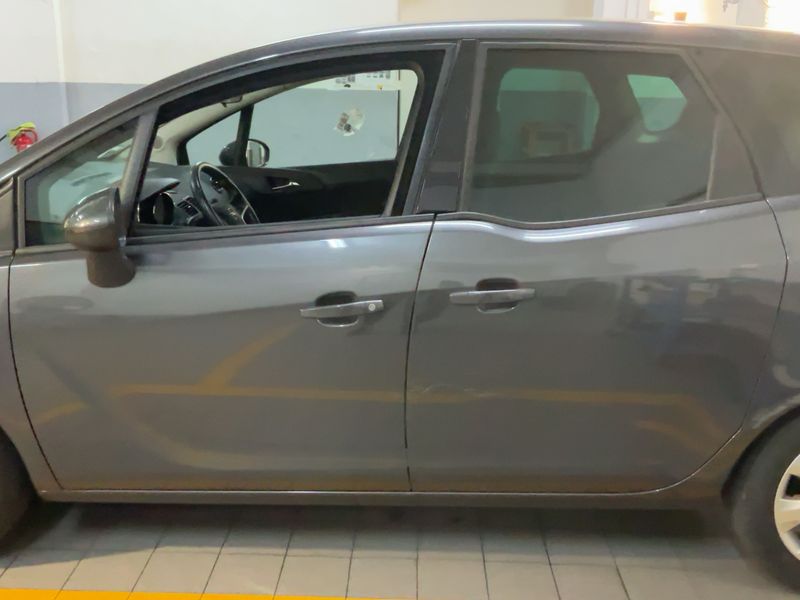 Opel Meriva 1.4 Turbo Elective 2012 – снимка 4