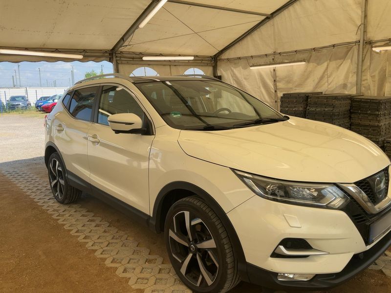 Nissan Qashqai 1.6 Tekna 2018 – снимка 12