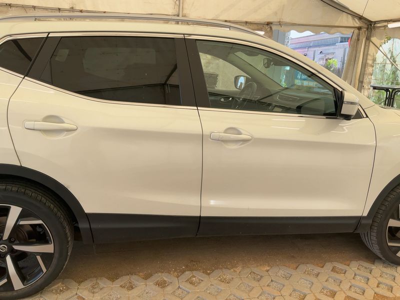 Nissan Qashqai 1.6 Tekna 2018 – снимка 10