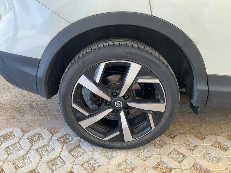 Nissan Qashqai 1.6 Tekna 2018 – снимка 9