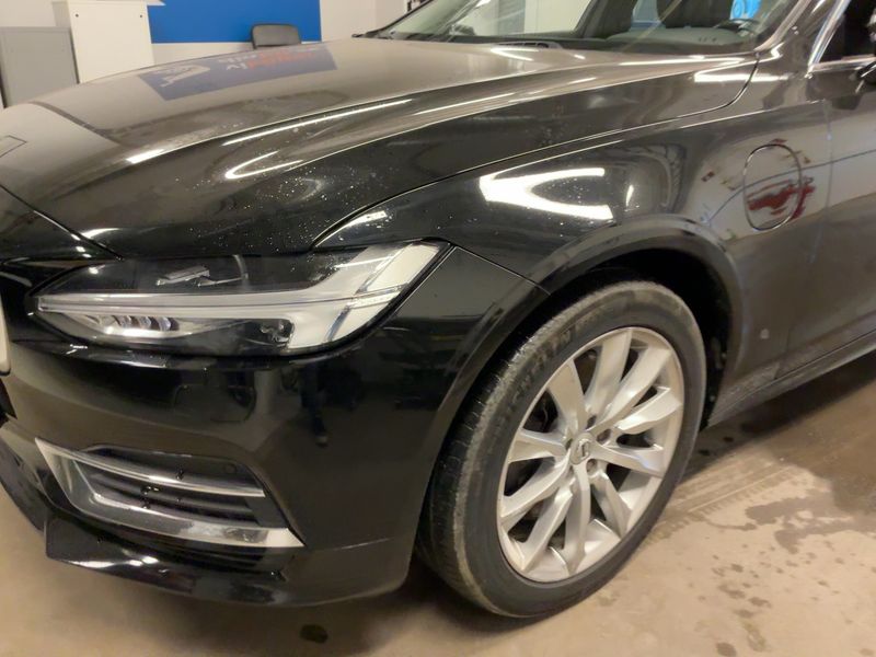Volvo V90 2.0 T8 Plug-in Hybrid Momentum AWD 2020 – снимка 2