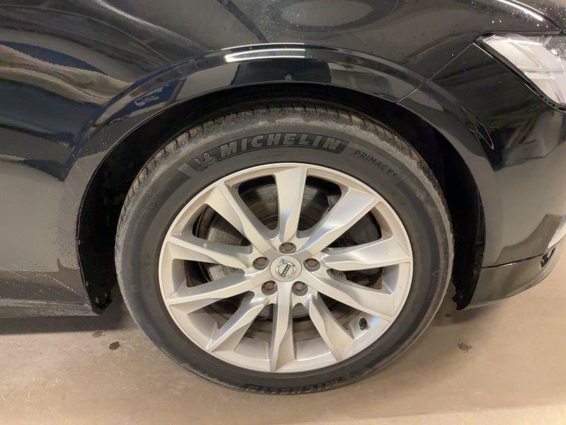 Volvo V90 2.0 T8 Plug-in Hybrid Momentum AWD 2020 – снимка 11
