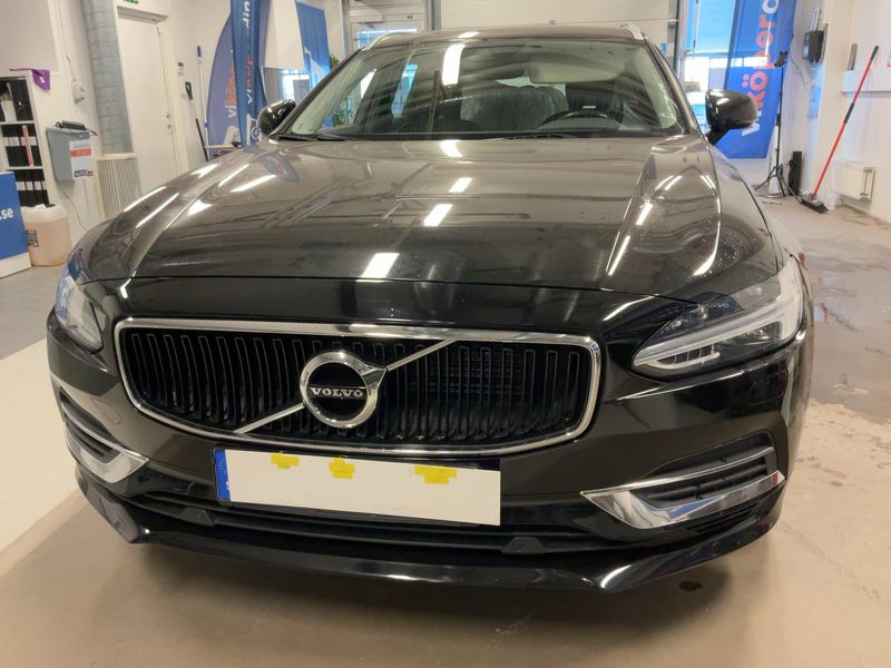 Volvo V90 2.0 T8 Plug-in Hybrid Momentum AWD 2020 – снимка 14
