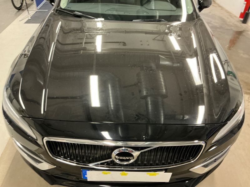Volvo V90 2.0 T8 Plug-in Hybrid Momentum AWD 2020 – снимка 27